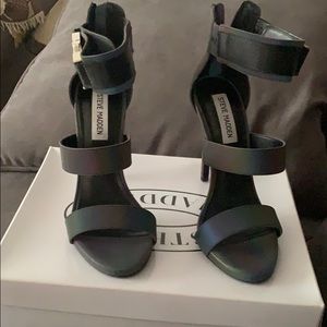 steve madden glow in the dark heels